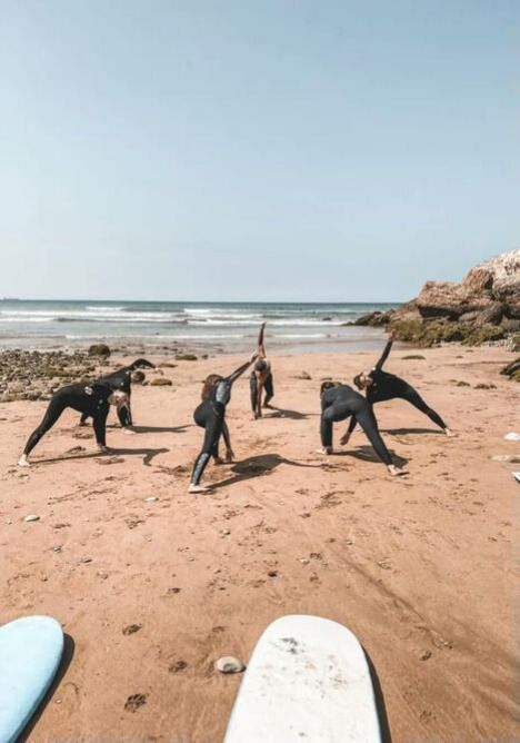 Surf Houses vs. Hostels vs. Hotels: What’s Best for You.