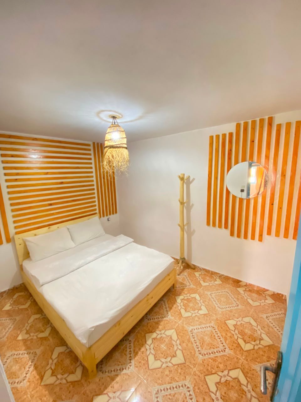 Camp N3 room 2